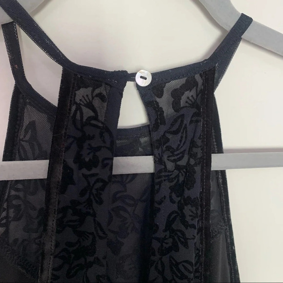 Free People High Neck Velvet and Lace Mini Dress with Keyhole Back Black Size S - Picture 3 of 8